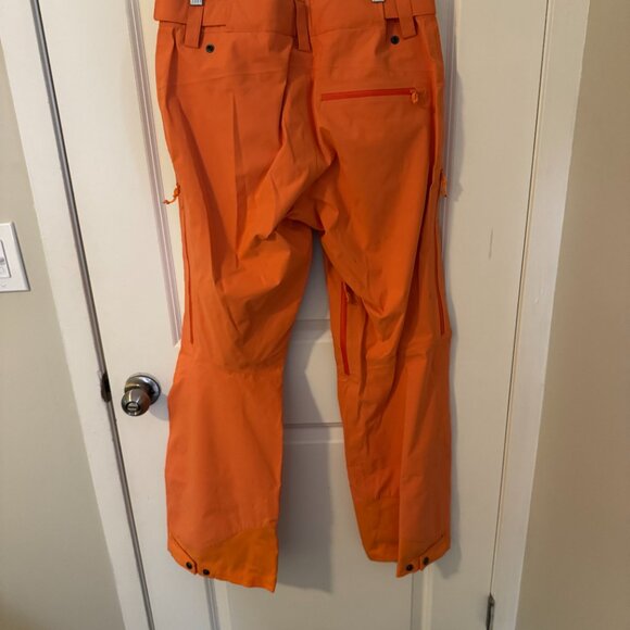 Flylow Womens Ski Snowboard, Size: Medium, Colour: Light Orange - Picture 7 of 11